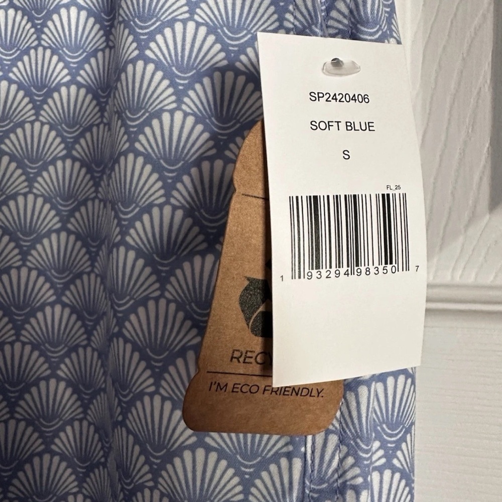 Saks Fifth Avenue men's blue swimming trunks NWT - Picture 2 of 3